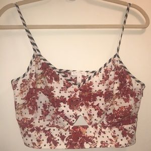 LEITH triangle cutout crop top